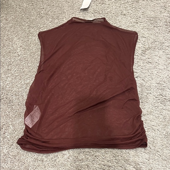 Abercrombie & Fitch Burgundy Muscle Tee - Picture 6 of 6